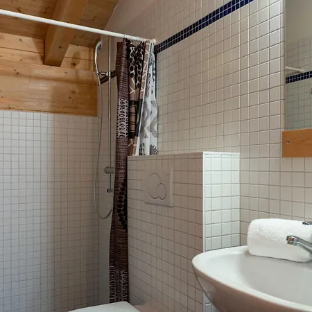 Mimique By Interhome 木屋 南达